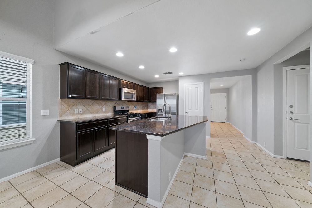 11147 Palomino Bluff, San Antonio TX 78245 property image