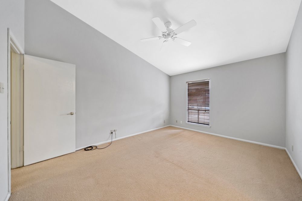 11303 Vance Jackson Rd #L4, San Antonio TX 78230 property image