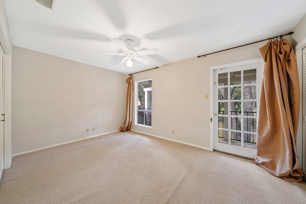11303 Vance Jackson Rd #L4, San Antonio TX 78230 property image