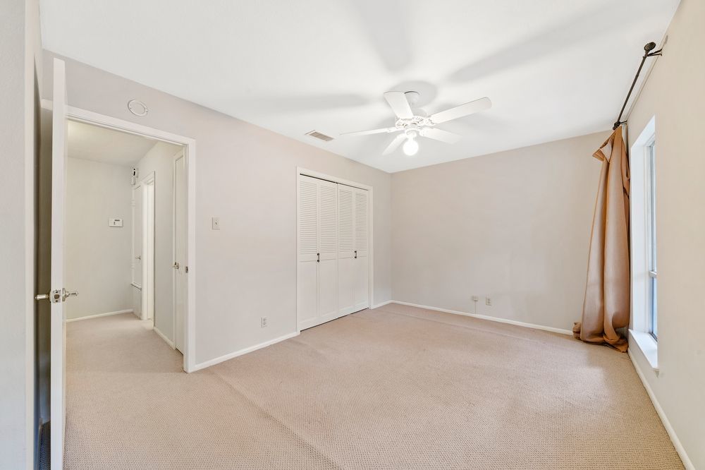 11303 Vance Jackson Rd #L4, San Antonio TX 78230 property image