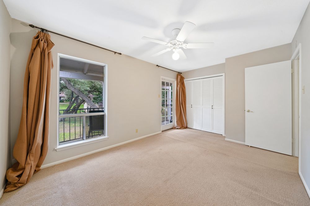 11303 Vance Jackson Rd #L4, San Antonio TX 78230 property image