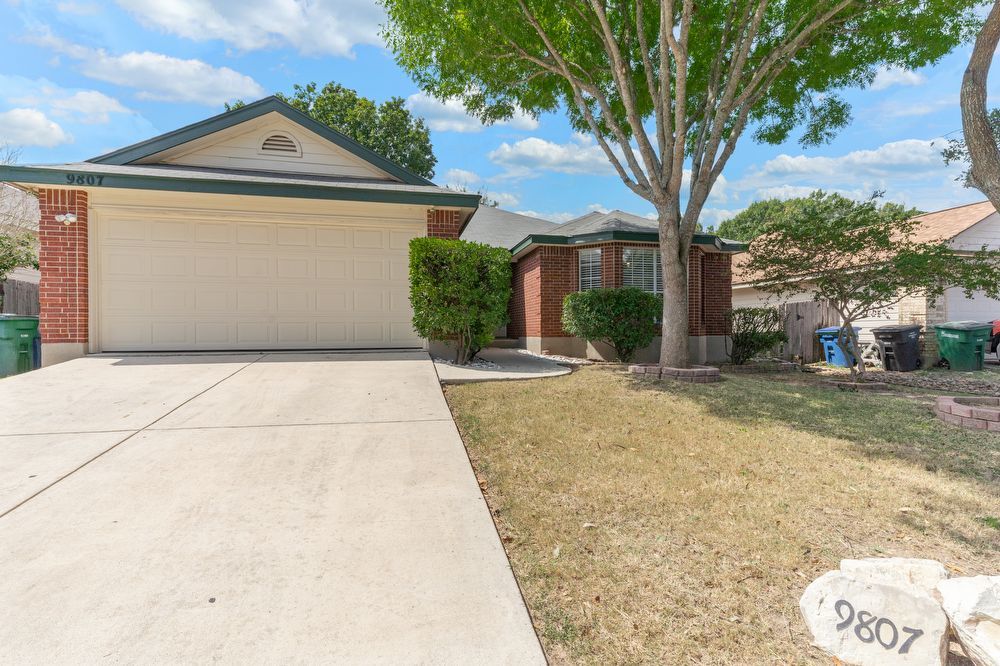 9807 Sandie Helotes, TX 78023 property image