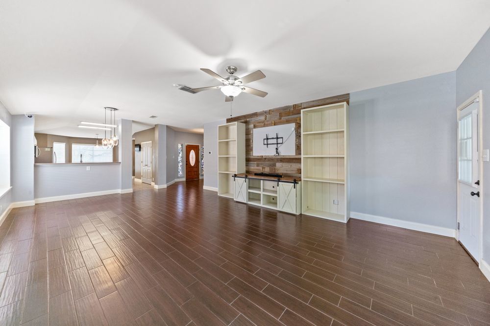 9807 Sandie Helotes, TX 78023 property image