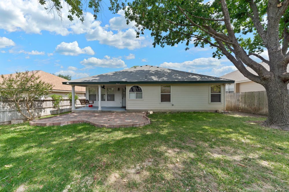 9807 Sandie Helotes, TX 78023 property image