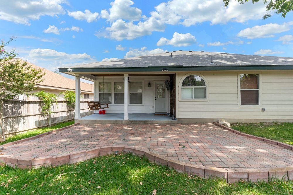 9807 Sandie Helotes, TX 78023 property image