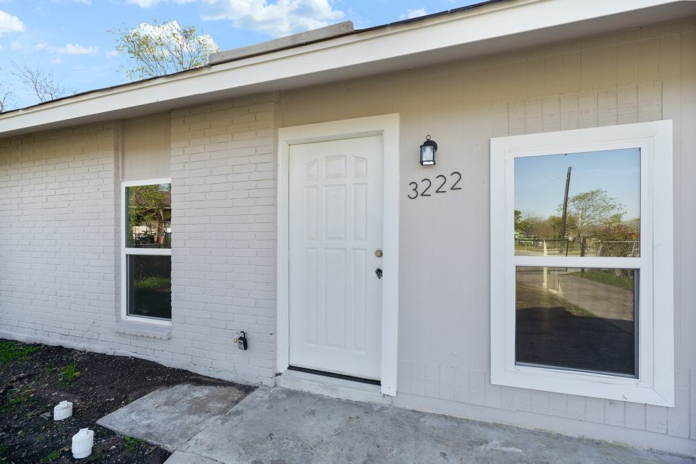 3222 Pine Hollow St, San Antonio, TX 78211-4036 property image