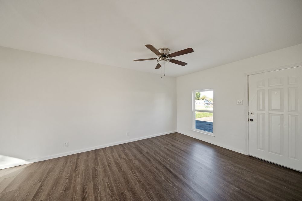 3222 Pine Hollow St, San Antonio, TX 78211-4036 property image