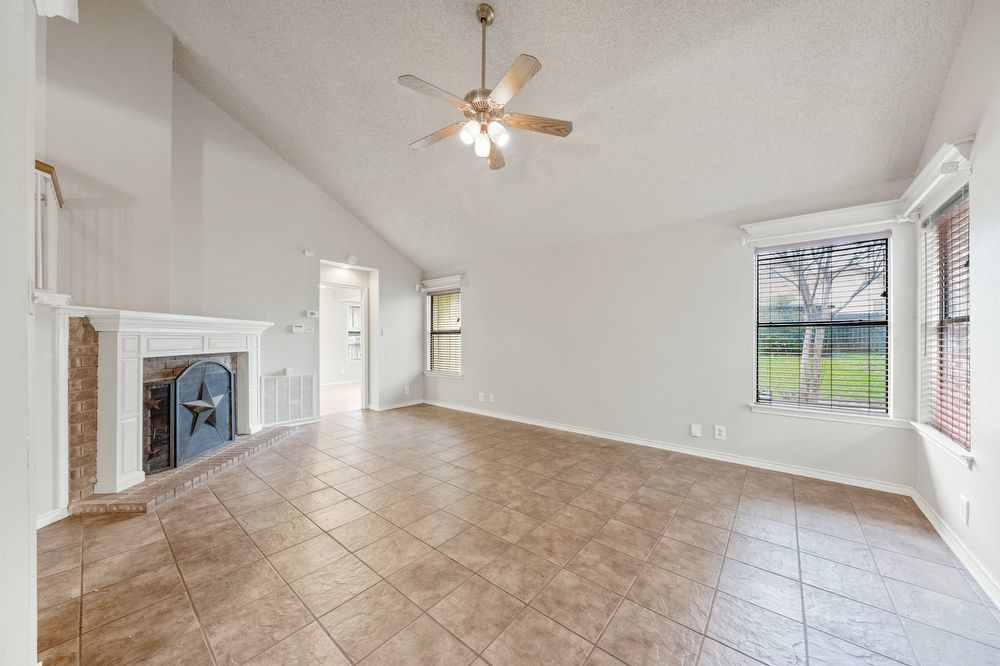 6302 Scrub Jay, San Antonio TX 78240 property image
