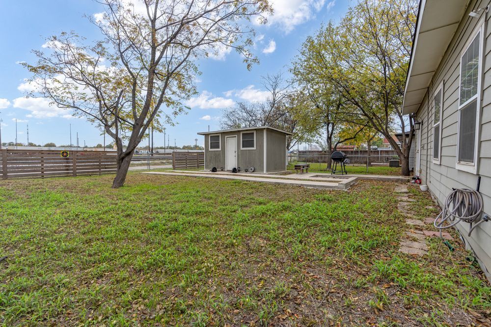 324 Sharer St, San Antonio TX 78208 property image