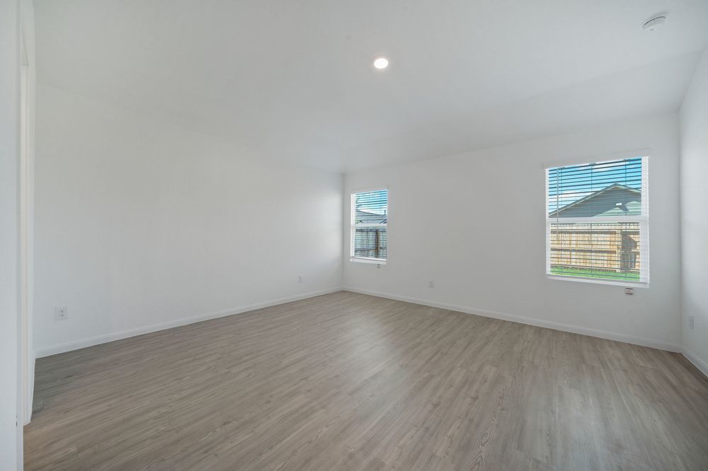 5822 Geronimo Way, Seguin TX 78155 property image