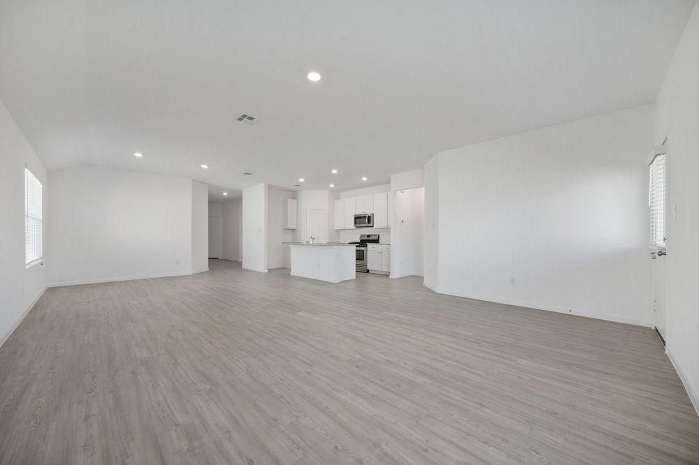 5822 Geronimo Way, Seguin TX 78155 property image