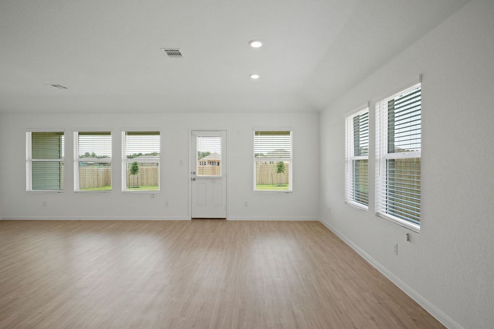 15048 Nettleton Mill, San Antonio TX 78254 property image