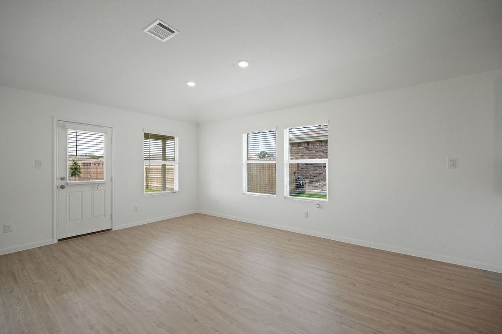 15048 Nettleton Mill, San Antonio TX 78254 property image