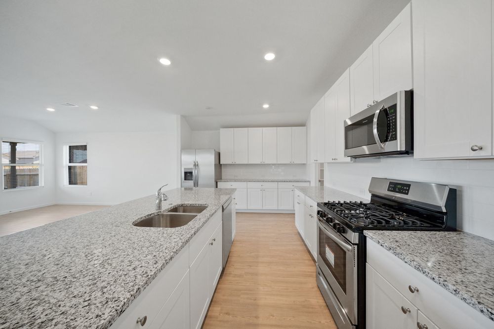 6635 Brandy Path, San Antonio TX 78253 property image