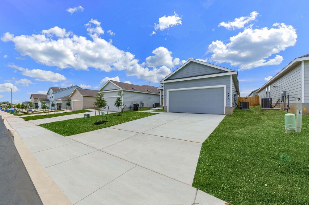 10266 Asta Trail, San Antonio TX 78224 property image