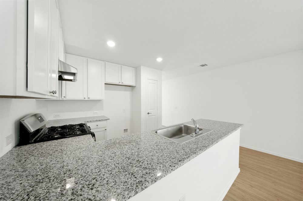 10266 Asta Trail, San Antonio TX 78224 property image