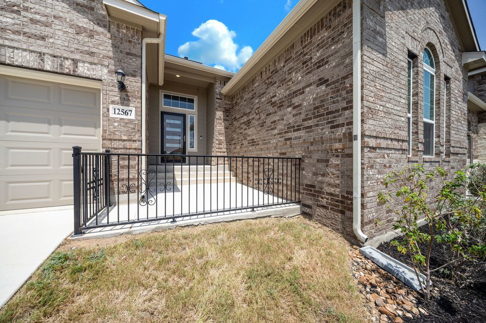 12567 Rothau Dr, Schertz TX 78154 property image