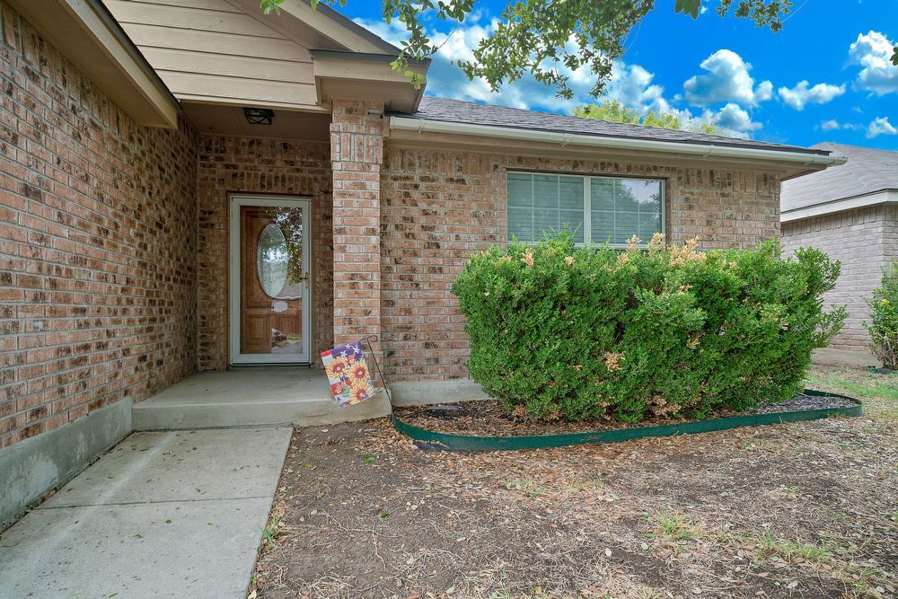 8230 Grissom Cir, San Antonio TX 78251 property image