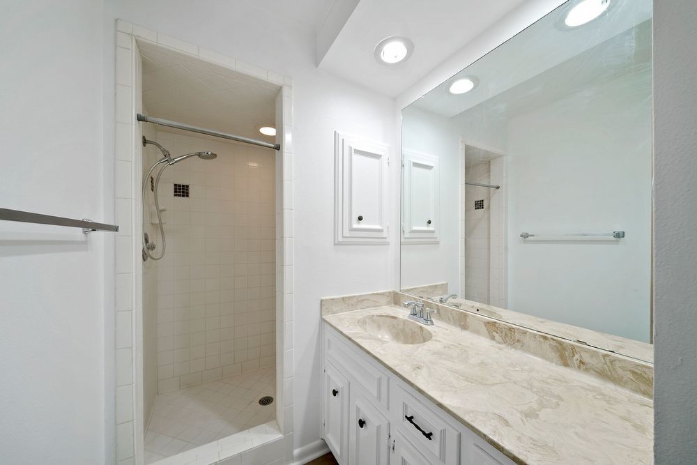 8415 Fredericksburg Rd #704, San Antonio TX 78229 property image