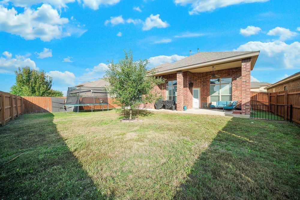 8211 High Noon Way, San Antonio TX 78254 property image