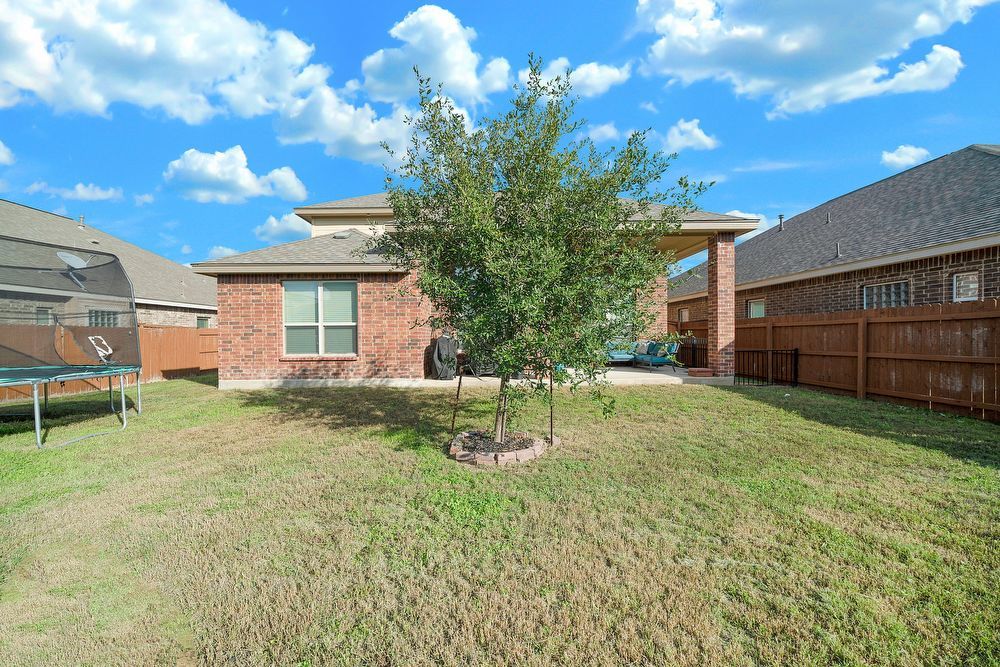 8211 High Noon Way, San Antonio TX 78254 property image