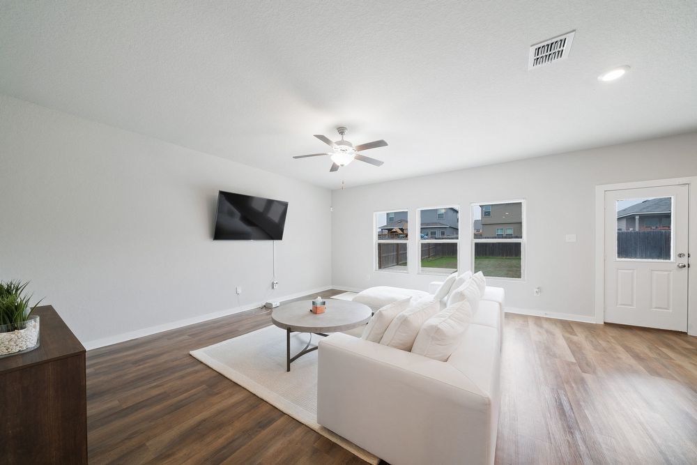 7547 Coffee Ml, San Antonio TX 78252 property image