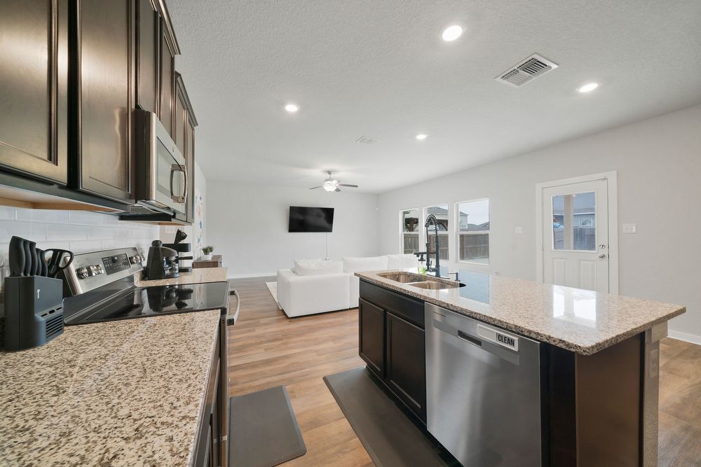 7547 Coffee Ml, San Antonio TX 78252 property image
