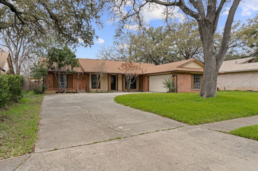 1410 Aylsbury Dr, San Antonio TX 78216 property image