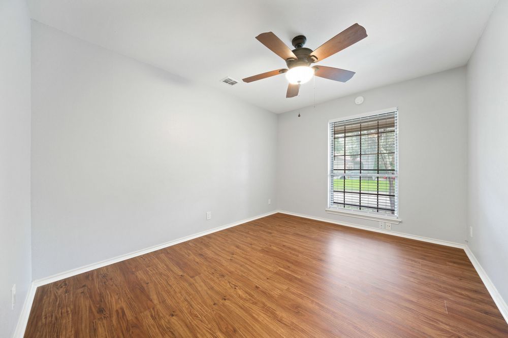 1410 Aylsbury Dr, San Antonio TX 78216 property image
