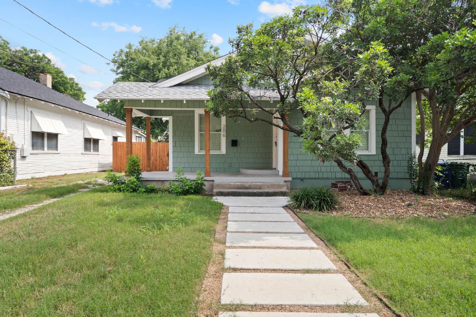 206 W High Ave, San Antonio TX 78210 property image