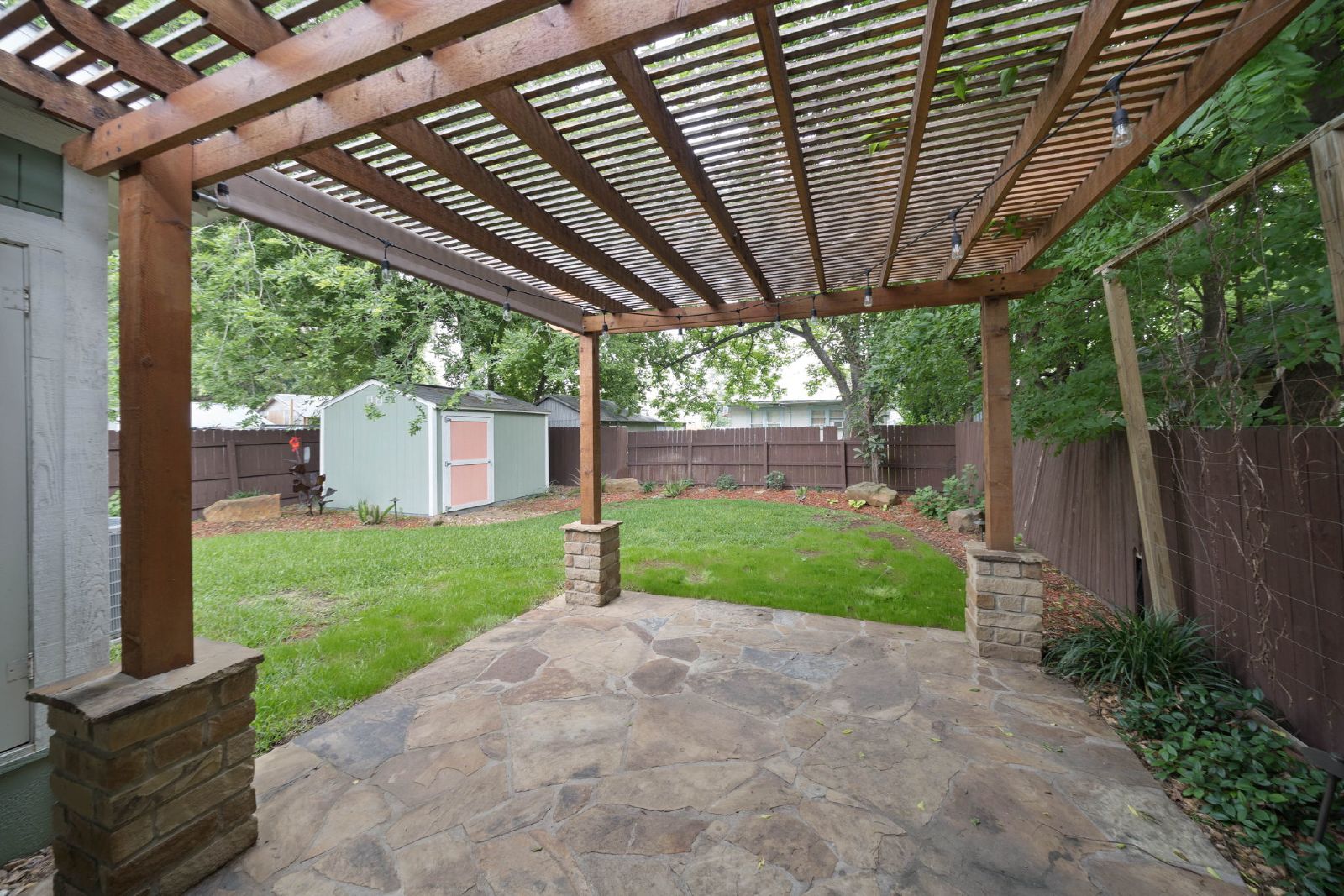 206 W High Ave, San Antonio TX 78210 property image