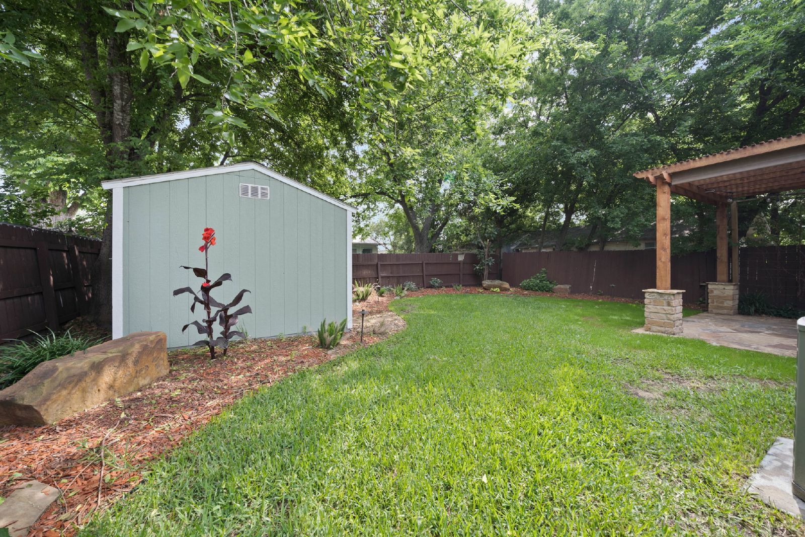 206 W High Ave, San Antonio TX 78210 property image