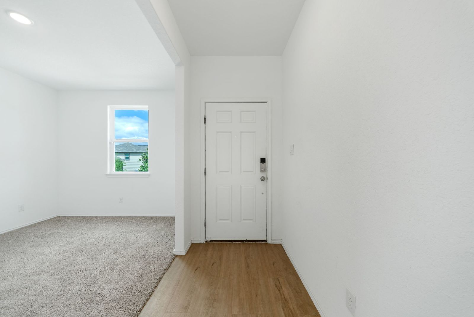 5306 Lisa Pt, St Hedwig TX 78152 property image