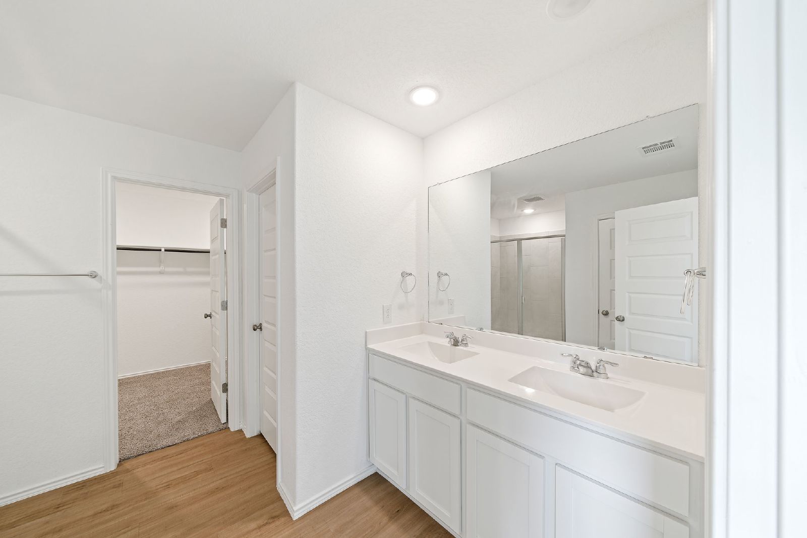 5306 Lisa Pt, St Hedwig TX 78152 property image