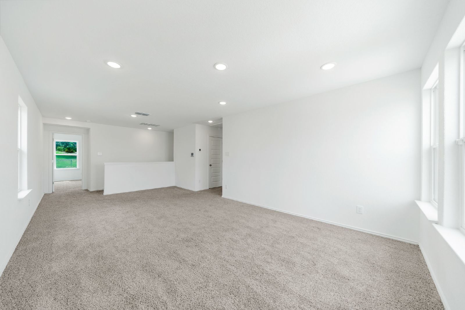 5306 Lisa Pt, St Hedwig TX 78152 property image