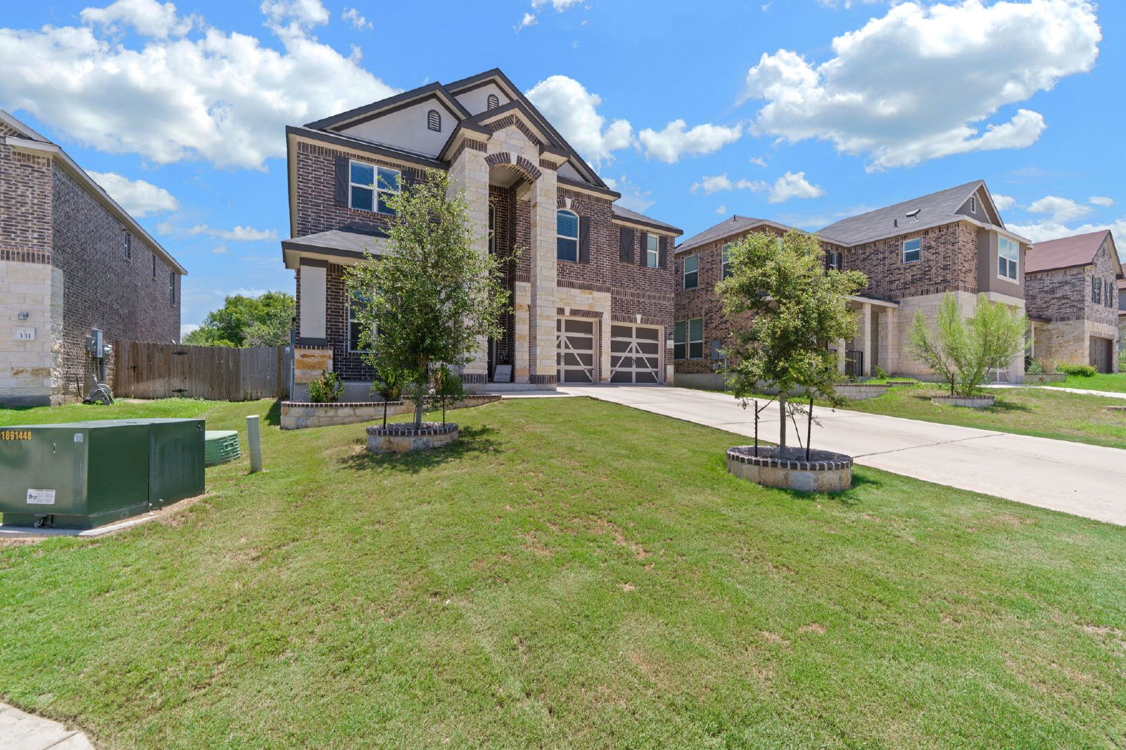 327 Carlito Cv, Universal City TX 78148 property image