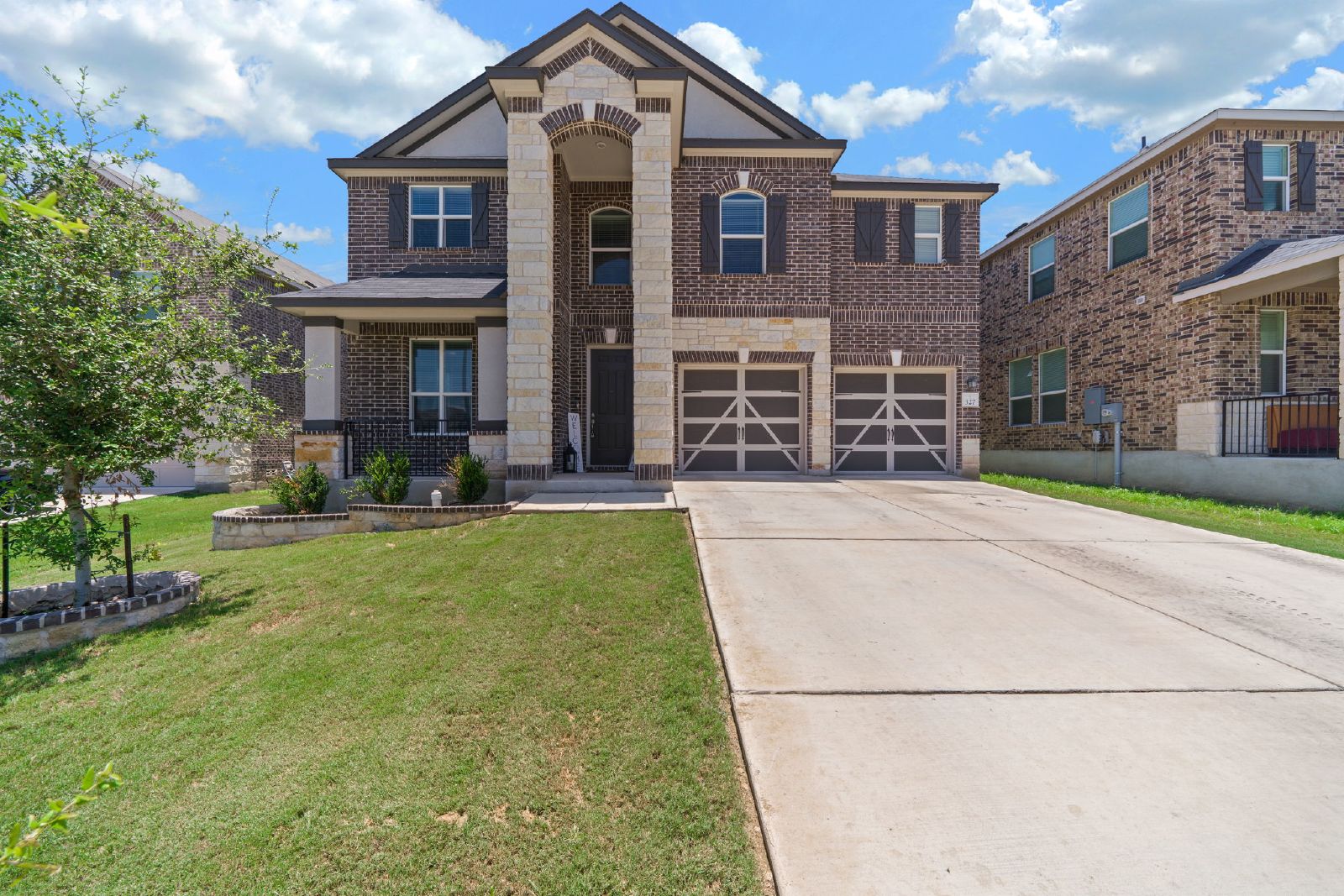 327 Carlito Cv, Universal City TX 78148 property image