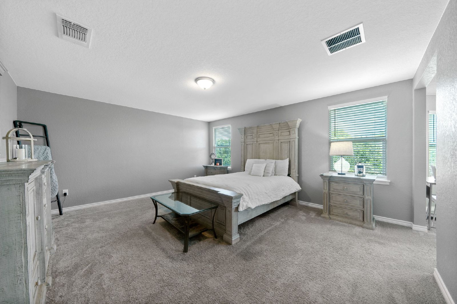 327 Carlito Cv, Universal City TX 78148 property image