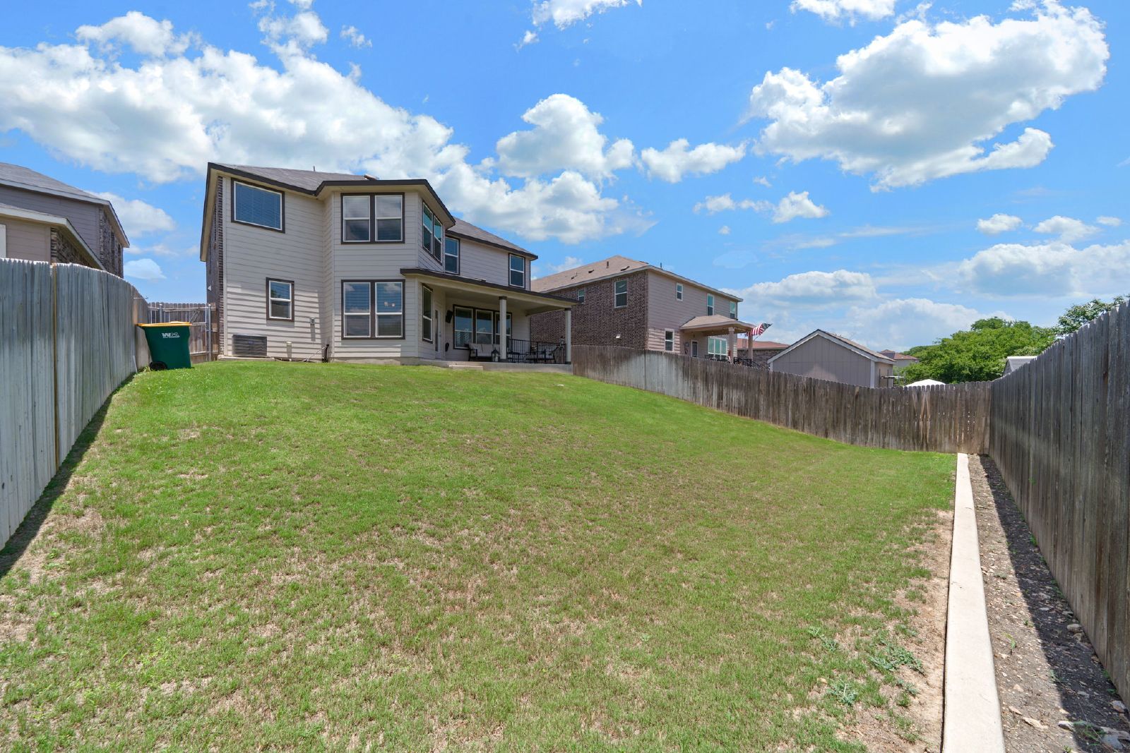 327 Carlito Cv, Universal City TX 78148 property image