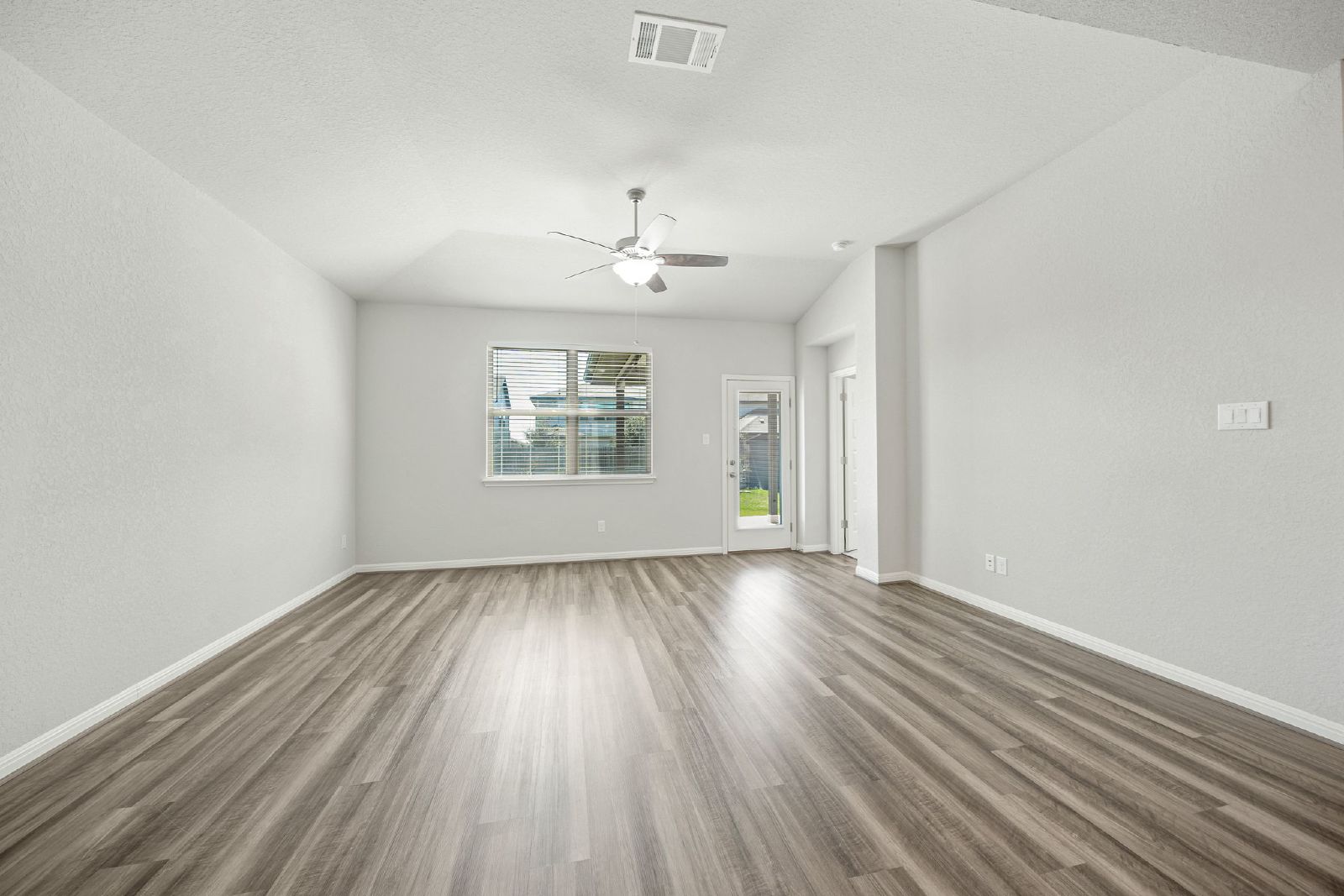 11636 Folsom Pass, San Antonio TX 78245 property image