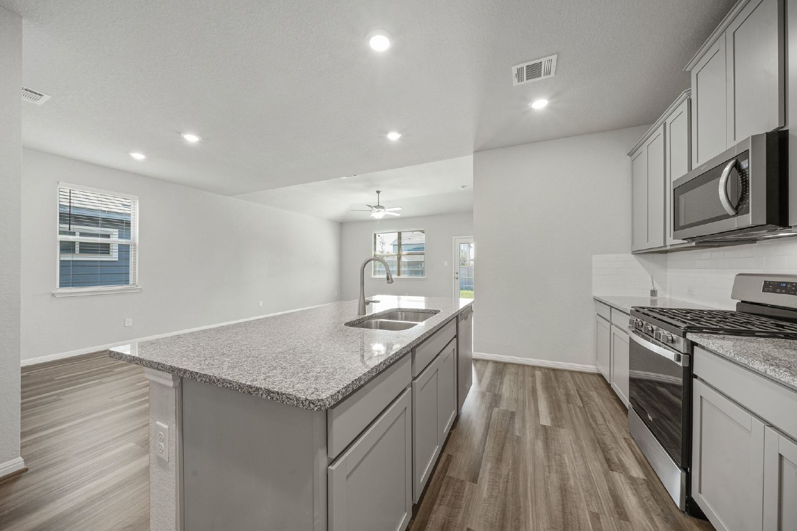 11636 Folsom Pass, San Antonio TX 78245 property image