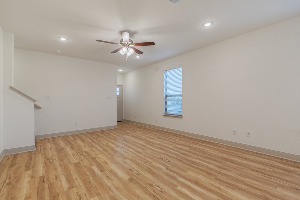 7612 Briarwood Pass #102, San Antonio TX 78252 property image