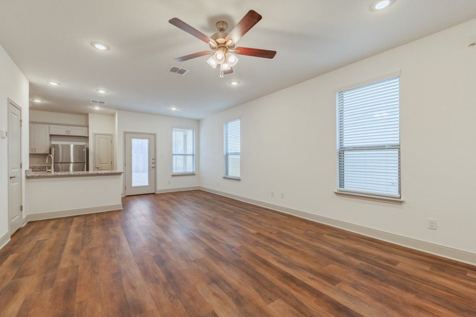 7612 Briarwood Pass #102, San Antonio TX 78252 property image