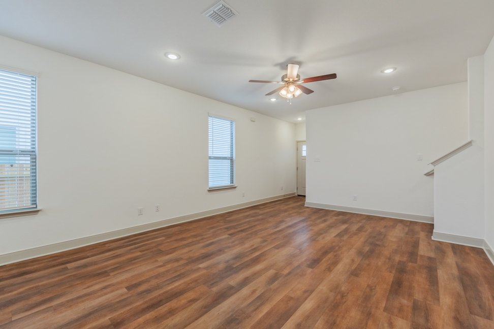 7612 Briarwood Pass #102, San Antonio TX 78252 property image