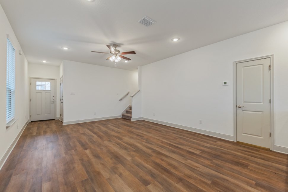 7612 Briarwood Pass #102, San Antonio TX 78252 property image