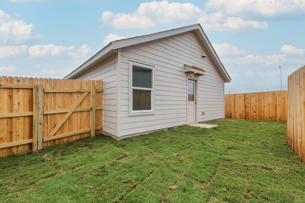 5606 Resistance, Seguin TX 78155 property image