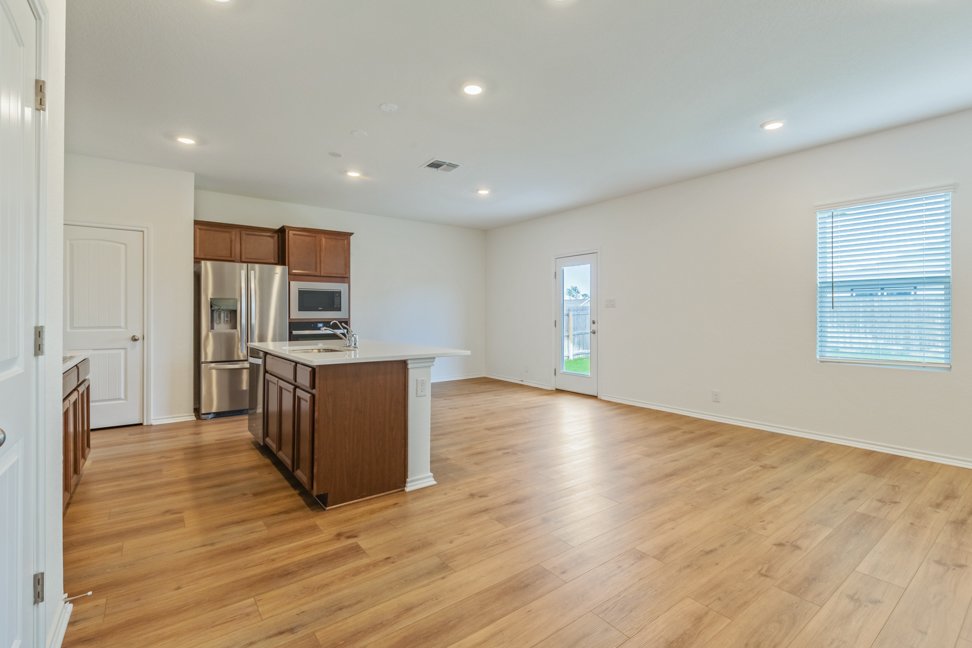 2565 Windle Ln, Seguin, TX 78155 property image