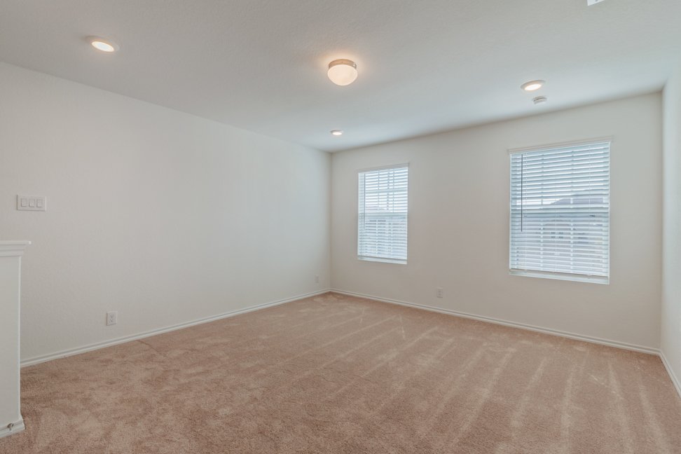 2565 Windle Ln, Seguin, TX 78155 property image