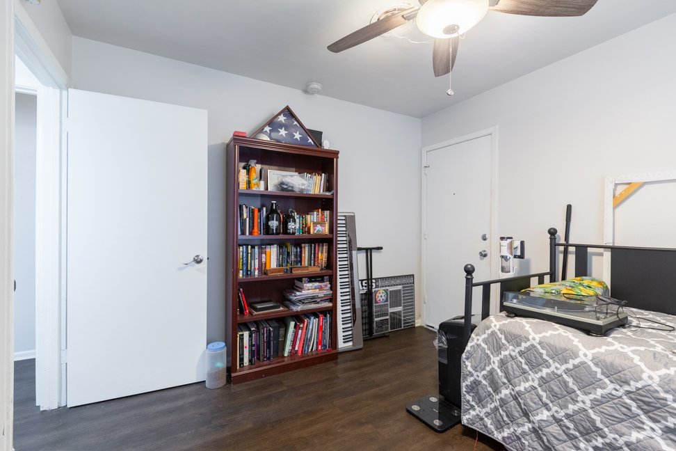 2123 E Lawndale Dr property image