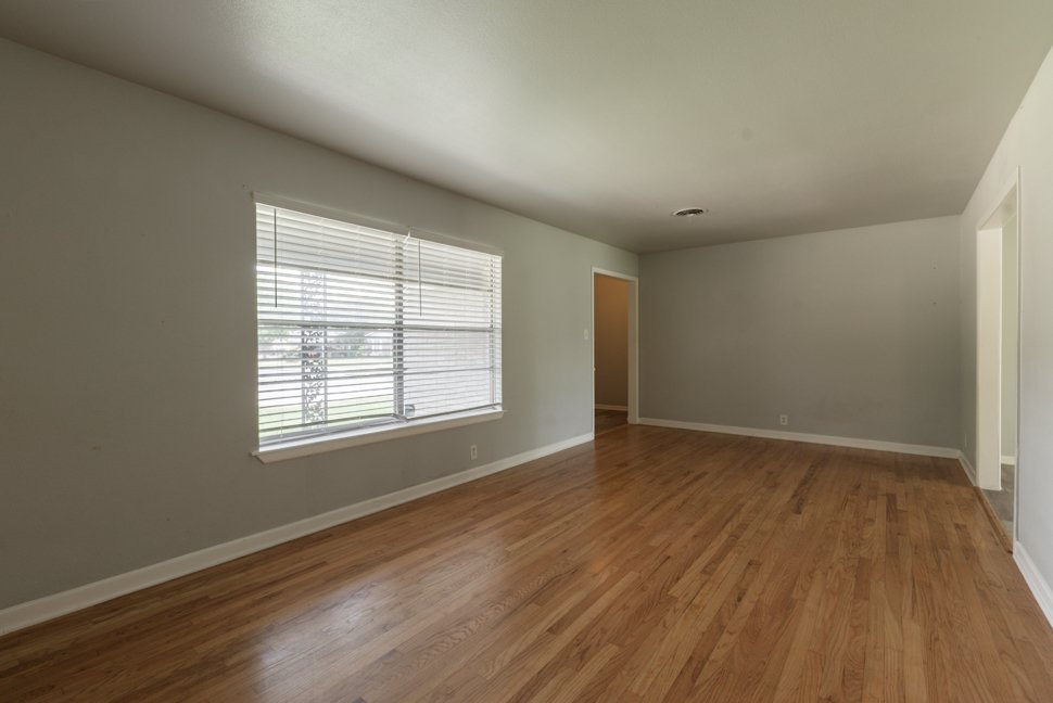 1835 Dellhaven Dr San Antonio, TX 78220 property image